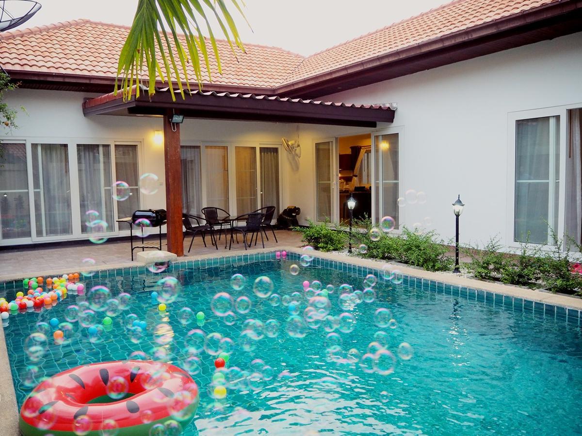 The Beach Pool Villa Патая Екстериор снимка